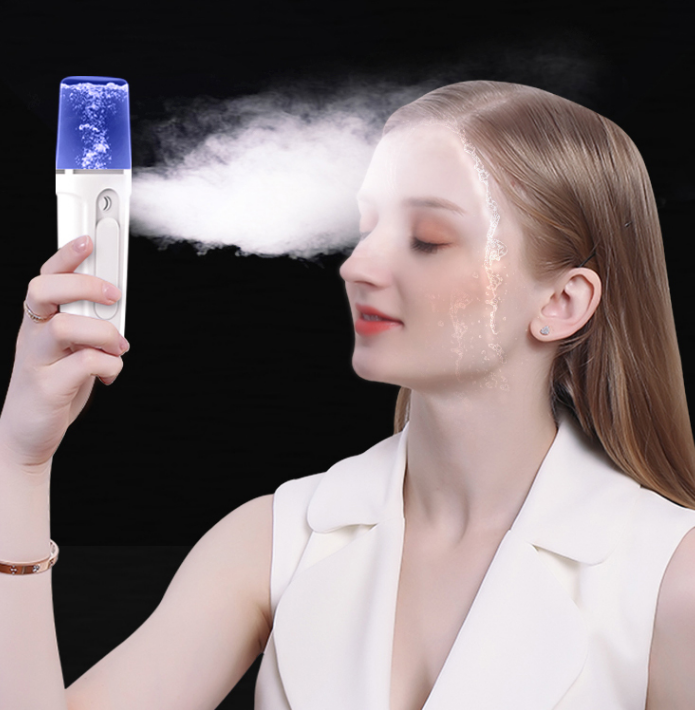 Appareil de beauté faciale hydratant pour le visage avec batterie de chargement USB