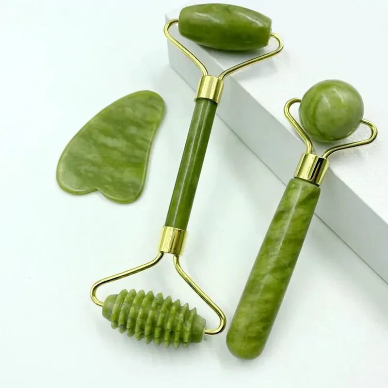 Masseur de visage "Jade naturel GuaSha".