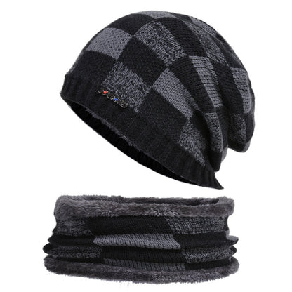 Chapeau d'hiver, pull, bavoir et fil moelleux