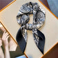 Foulard en soie imprimé vintage pour femme